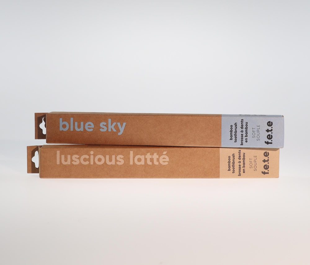DMSO Store fete bamboo toothbrush blue and latte front 2K72